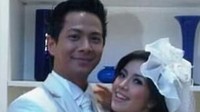 Delon Thamrin dan Yeslin Wang menikah pada 20 Mei 2011. Keduanya kerap membagikan momen kebersamaannya melalui media sosial. Foto: Dok. Instagram/icha_resmiatin