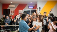 Berulang tahun, Ruben Onsu mendapatkan kejutan dari sang istri, Sarwendah. Foto: Dok. Instagram Ruben Onsu