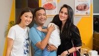 Salah satu di antaranya Ririn Ekawati dan Iis Dahlia. Foto: Dok. Instagram Ruben Onsu