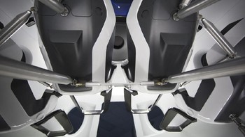 Crew Dragon memiliki sistem yang memungkinkan penumpangnya untuk menyelamatkan diri saat dalam keadaan garurat. Foto: SpaceX