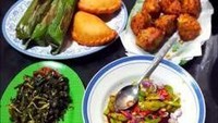 selamat menikmati hidangan makan siang, tulis juru bicara pemerintah itu. Wah, banyak juga ya menu makan siang Ali Ngabalin. Rata-rata bercitarasa tradisional. Foto: Instagram ali_mocthar_ngabalin