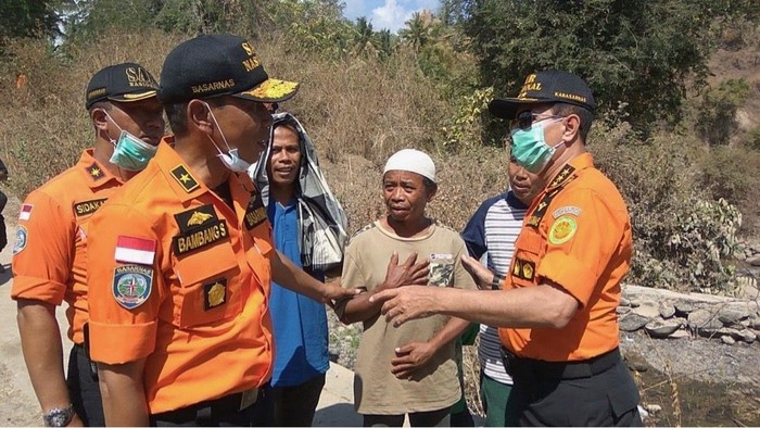 Tim SAR Berhasil Temukan 1 Korban Longsor di Dompo Indah