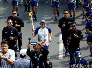 Video: Meriahnya Marching Band di Pawai Obor Asian Games 2018