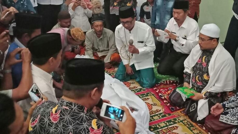 Dituduh Punya Ilmu Santet, Pria Ini Minta Disumpah Pocong Dituduh Punya Ilmu Santet, Pria Ini Minta Disumpah Pocong