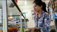 Kalau penjual wartegnya cantik begini, pasti rela makan di warteg setiap hari.  Foto: Istimewa