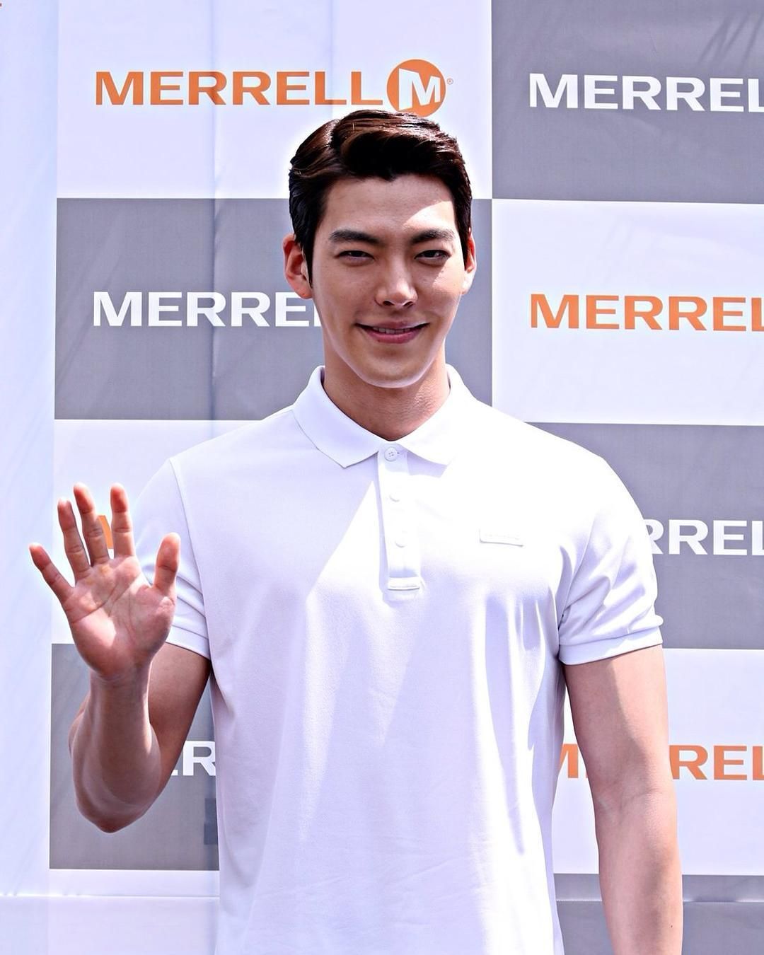 Beginilah Pampilan Kim Woo Bin yang Setelah Di Vonis Kanker