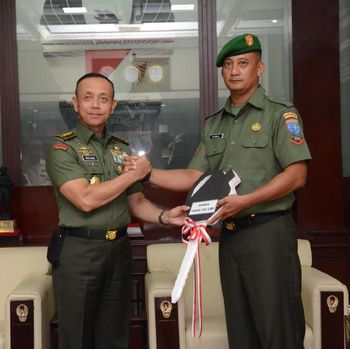 Kasadn dan Kopda Syamsul.