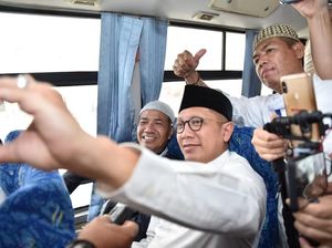 Jamaah Batal Tidur di Bus Setelah Tahu Teman Duduknya Adalah Menag