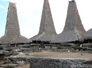 Kampung Adat Terindah di Sumba