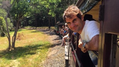 Foto: Gaya Liburan Petenis Roger Federer