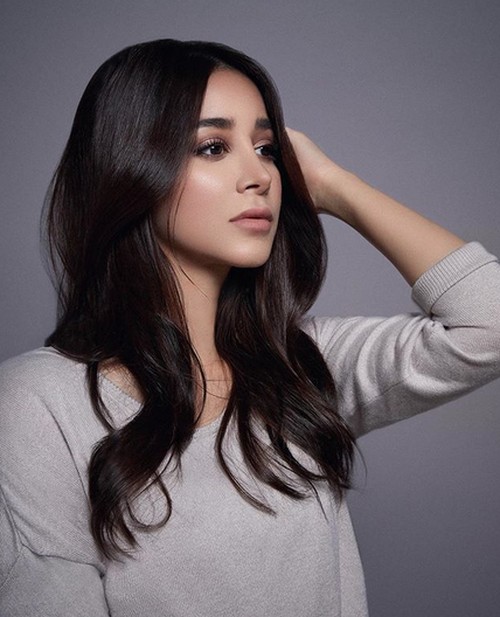 Aseel Omran, Penyanyi Cantik dari Arab yang Cover ‘Meraih Bintang’ Via Vallen