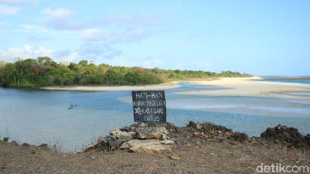 Kampung Adat Ratenggaro di Sumba Barat Daya