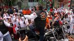 Saat Emak-emak Keroyok Komunitas Moge