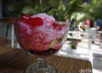 Tsamara Resto : Bisa Makan Gurame Saos Thailand Sambil Piknik Seru di Sini