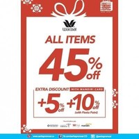 Sedangkan para wanita yang butuh pakaian dalam baru dapat melirik gerai Wacoal. Pada Hari Kemerdekaan 2018 kali ini, Wacoal memberi promo menarik yakni diskon 45% yang juga diberikan untuk semua barang. Jangan sampai kelewatan ya! Foto: ist