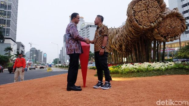 Anggun C Sasmi Menikah di Bali, Aretha Franklin Meninggal Dunia