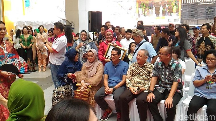 Sandiaga Hadiri Mayestik Red Carpet 2018