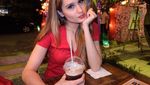 Begini Gaya Cantik Cinta Laura Saat Menikmati Makanan