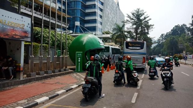 Penampakan terkini halte Grab di fX Sudirman
