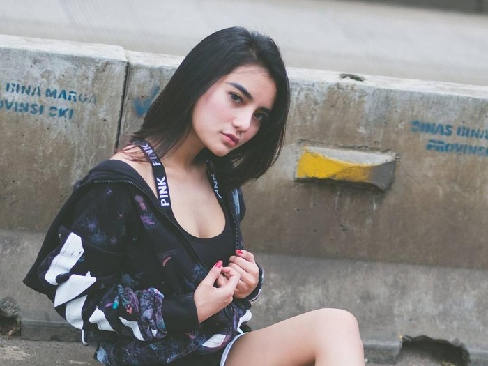 Nabilla Aprillya dari instagram dan blog.
