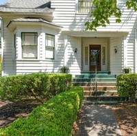 Memiliki empat kamar tidur dan dua kamar mandi, rumah dijual dengan harga Rp 5,1 miliar. Foto: Dok. Sothebys International Realty