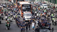 Obor Asian Games kembali dibawa berkeliling kota Jakarta.