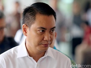 Fayakhun Dituntut 10 Tahun Penjara