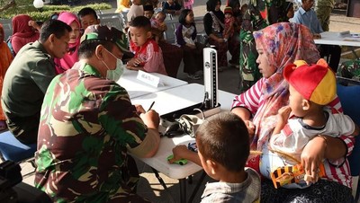 TNI dan US Army Gelar Pengobatan Gratis