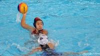 Jepang semakin tak terbendung di kuarter kedua. Mereka mampu unggul 7-3 dan satu-satunya gol dari Indonesia dicetak oleh Ivy Nernie Pricilla.