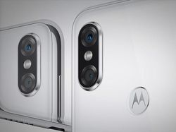 Motorola P30, Android Terbaru yang Jiplak iPhone X