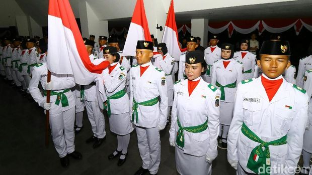 Pengukuhan paskibraka Banyuwangi/
