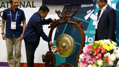 JK Resmikan Media Center Asian Games 2018