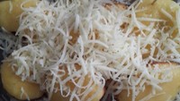 Buat pencinta keju, ini kue cubit original dengan limpahan keju parut. Mau? Foto : Instagram @pinchme.id