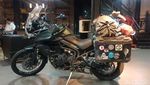 Bule Irlandia Naik Motor Sampai Indonesia