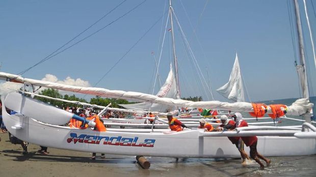 Lomba Perahu Tradisional Sandeq Race 2018 Berakhir di Mamuju