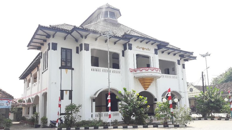 Miris! Gedung Juang 45 Bekasi Rusak dan Dipenuhi Kotoran Kampret Miris! Gedung Juang 45 Bekasi Rusak dan Dipenuhi Kotoran Kampret