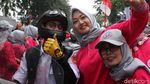 Saat Emak-emak Keroyok Komunitas Moge