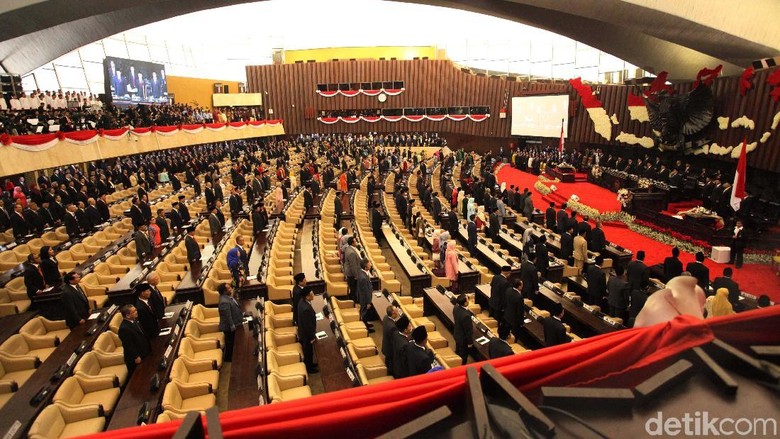 Kata Bamsoet soal Bangku Kosong Sidang Tahunan yang Dihadiri Jokowi Kata Bamsoet soal Bangku Kosong Sidang Tahunan yang Dihadiri Jokowi