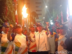 Lari Bawa Obor Asian Games, Yasonna: Rasanya Seger dan Bangga