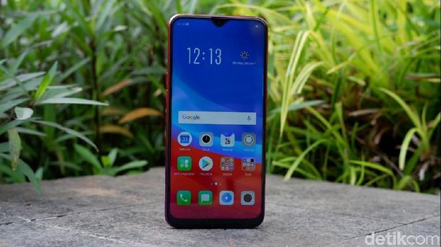 Oppo F9 Mulai Bisa Dipesan di Indonesia, Harganya? 