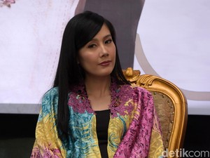 Suami Anggap Ardina Rasti Wanita Super karena Tekad Bersalin Normal