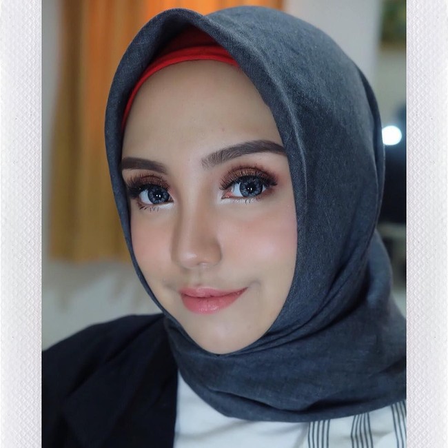 Kini, Salma memiliki hampir 500 ribu pengikut di Instagram. Semua foto-foto mantan suaminya, Taqi Malik sudah terhapus dari galeri Instagram-nya. Foto: Instagram/salmafinasunan