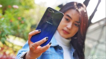 Oppp F9 akan dirilis di Indonesia pada 23 Agustus. (Foto: detikINET/Adi Fida Rahman)
