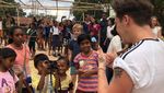 Foto: Keluarga David Beckham & Senyum Anak-anak Sumba