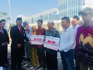 HUT RI ke-73, Bulog Salurkan Bantuan Rp 4,7 M untuk Warga Kalsel