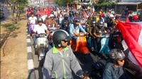 Tia menjelaskan, konvoi ini untuk memeriahkan HUT RI ke 73 yang dimulai dari Taman Makam Pahlawan dan berakhir di Monumen nasional Pembebasan Irian Barat (Mandala) Jalan Jenderal Sudirman. Foto: Ibnu Munsir/detikOto