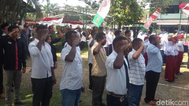 Mahasiswa Papua Mendadak Datangi Wali Kota Yogya Saat Upacara