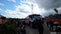 Bus ini mengantar penumpang mulai dari Bandara Moses Kilangin di Timika yang ada di dataran rendah atau  Terminal Gorong Gorong menuju Tembagapura di dataran tinggi.