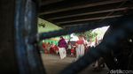 Kemeriahan Lomba 17 Agustus di Kolong Jembatan