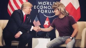 Dia mengaku punya pekerjaan yang menyenangkan. Foto: instagram.com/jonesburnout/